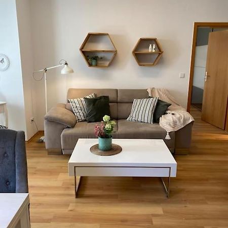 Taufrische Ferienwohnung Wuerzburg Zell am Main エクステリア 写真