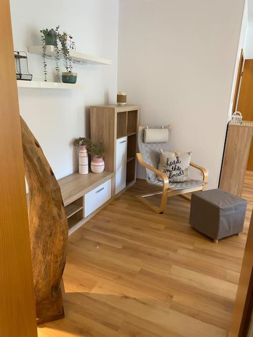 Taufrische Ferienwohnung Wuerzburg Zell am Main エクステリア 写真