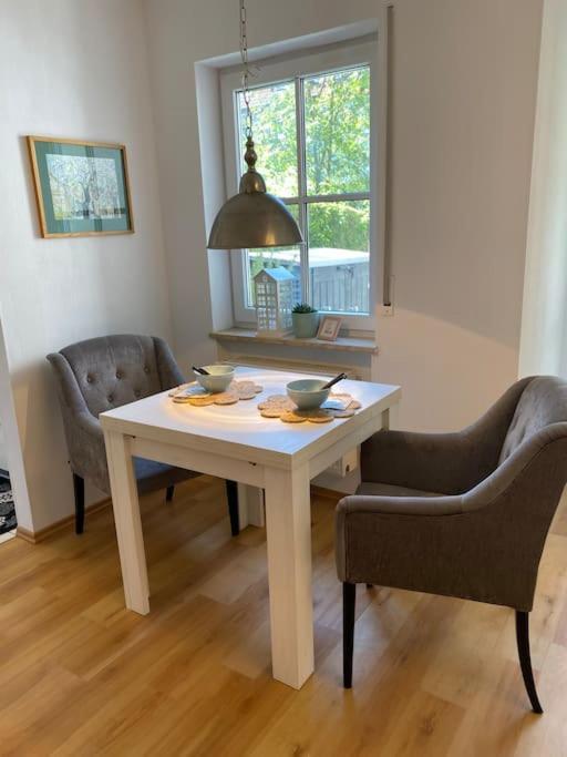 Taufrische Ferienwohnung Wuerzburg Zell am Main エクステリア 写真